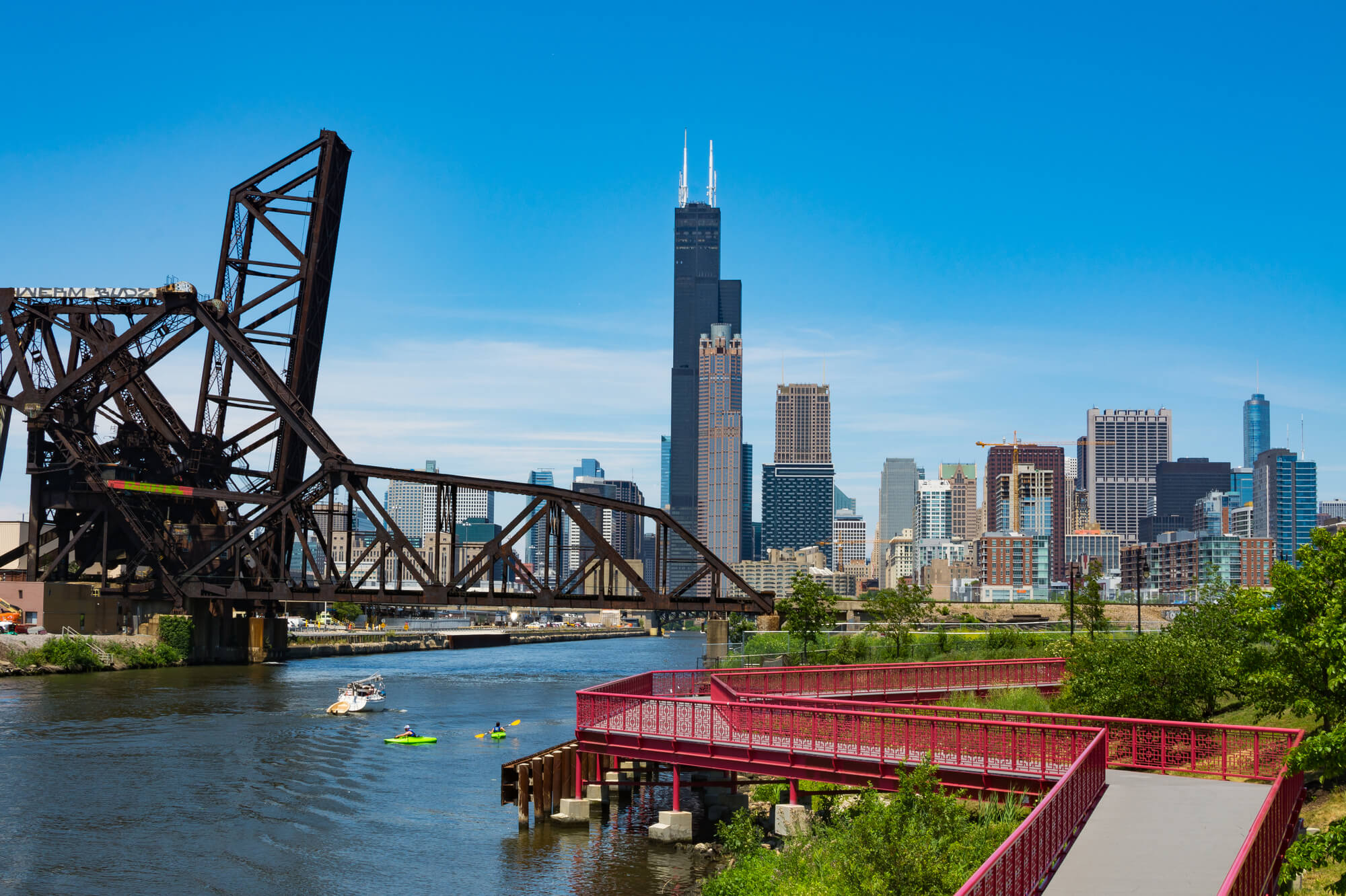 Condo Buildings in Chicago Near Kayak Launches