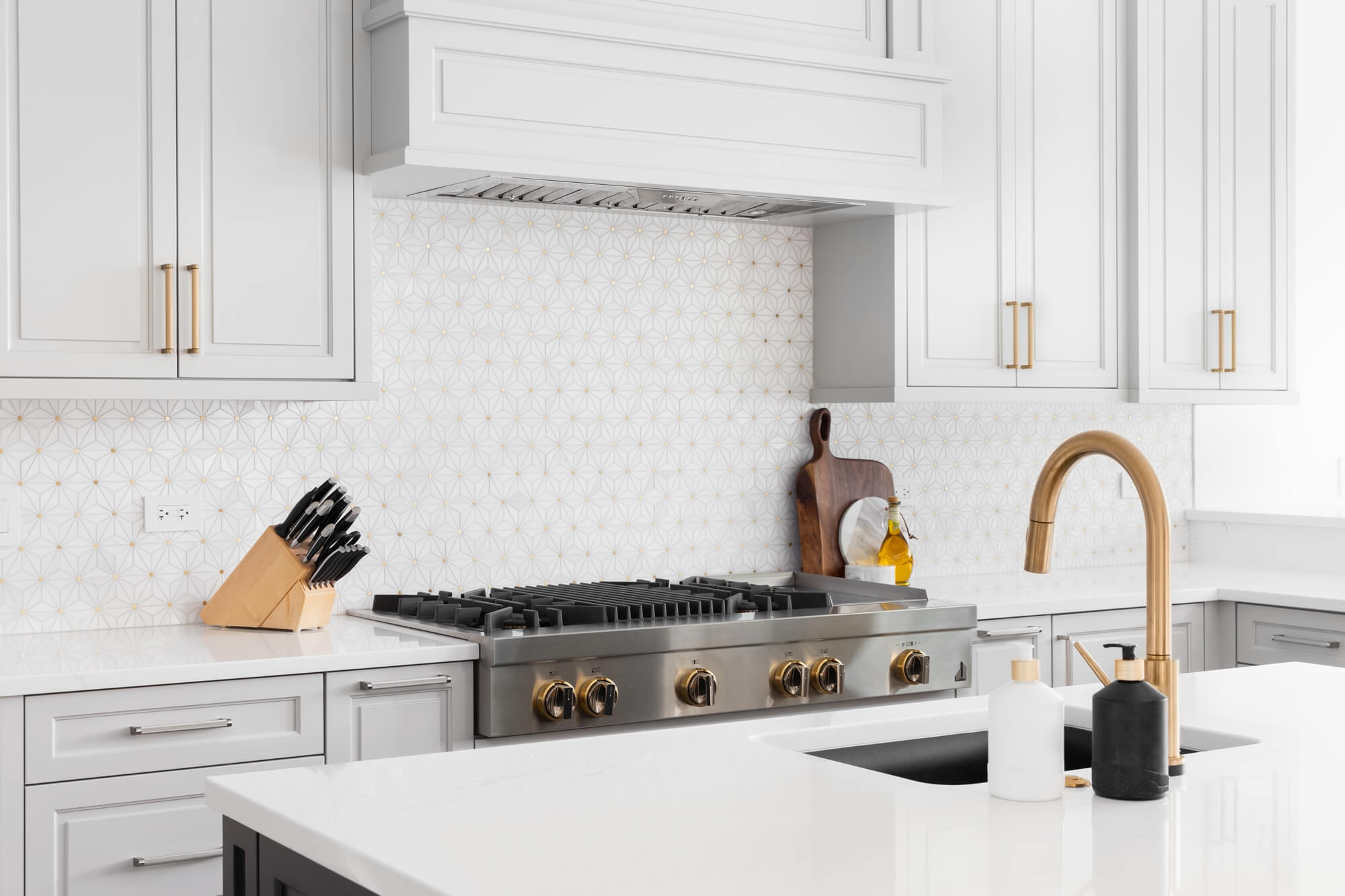 New Construction Chicago Condos With Best Interior Finishes 